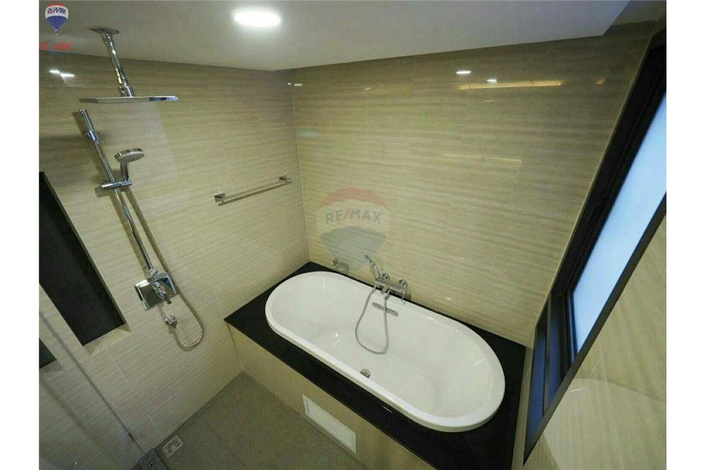 คอนโดขาย Klass Condo Langsuan ให้เช่า